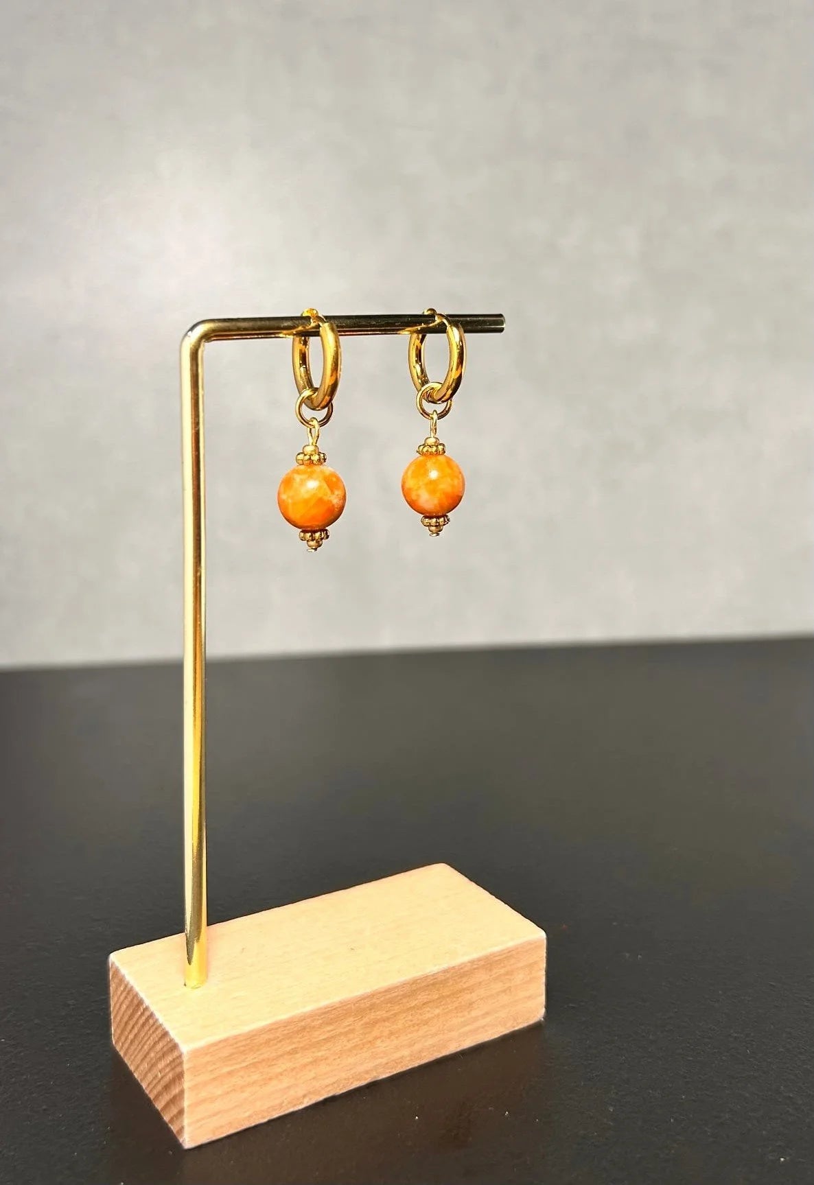 Dorées ◦ Boucles d'oreilles ◦ Calcite orange