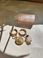 Dorées ◦ Boucles d'oreilles Créatives ◦ Jade blanc améthyste et lune