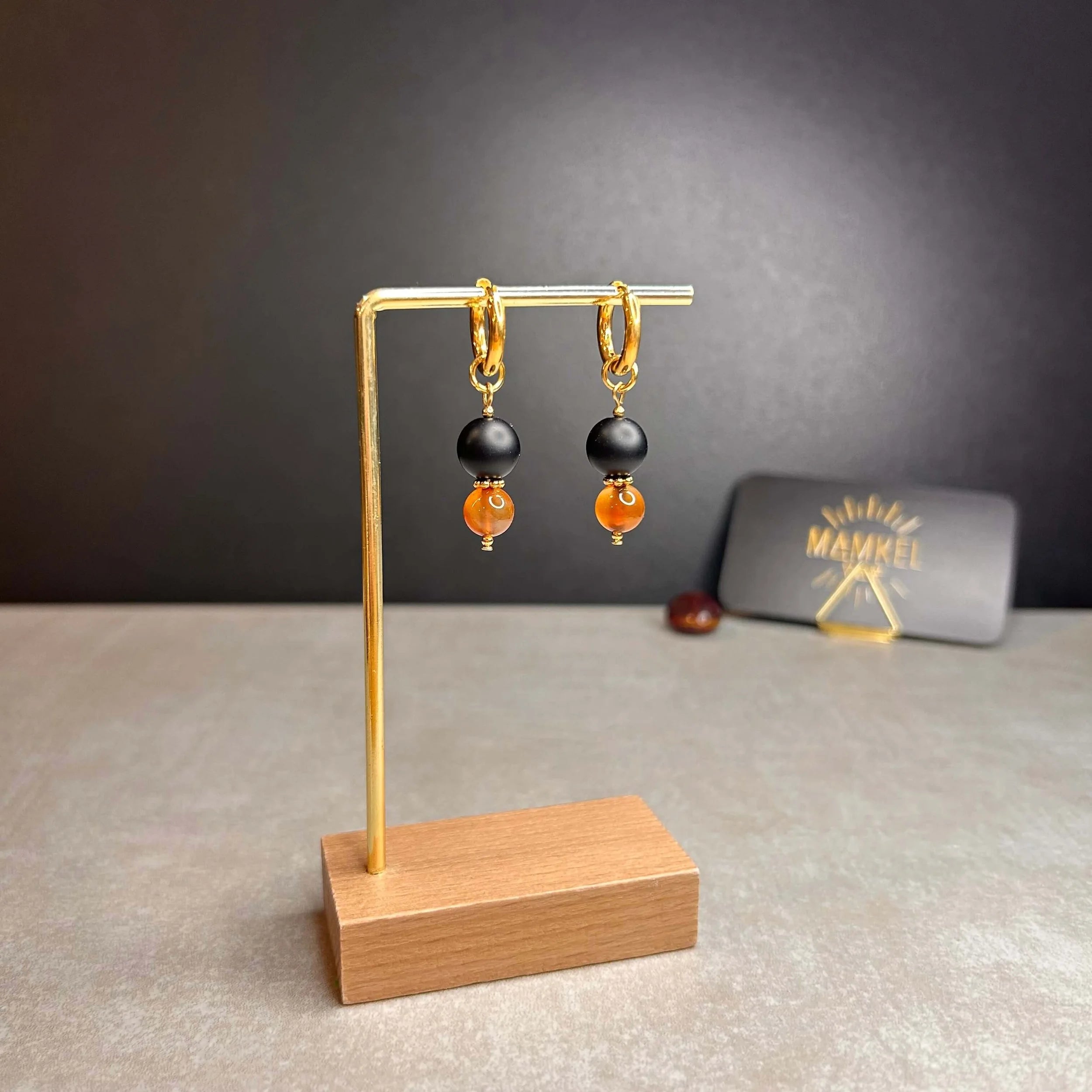 Boucles d’oreilles ◦ Muladhara ◦ Onyx noir et Agate rouge