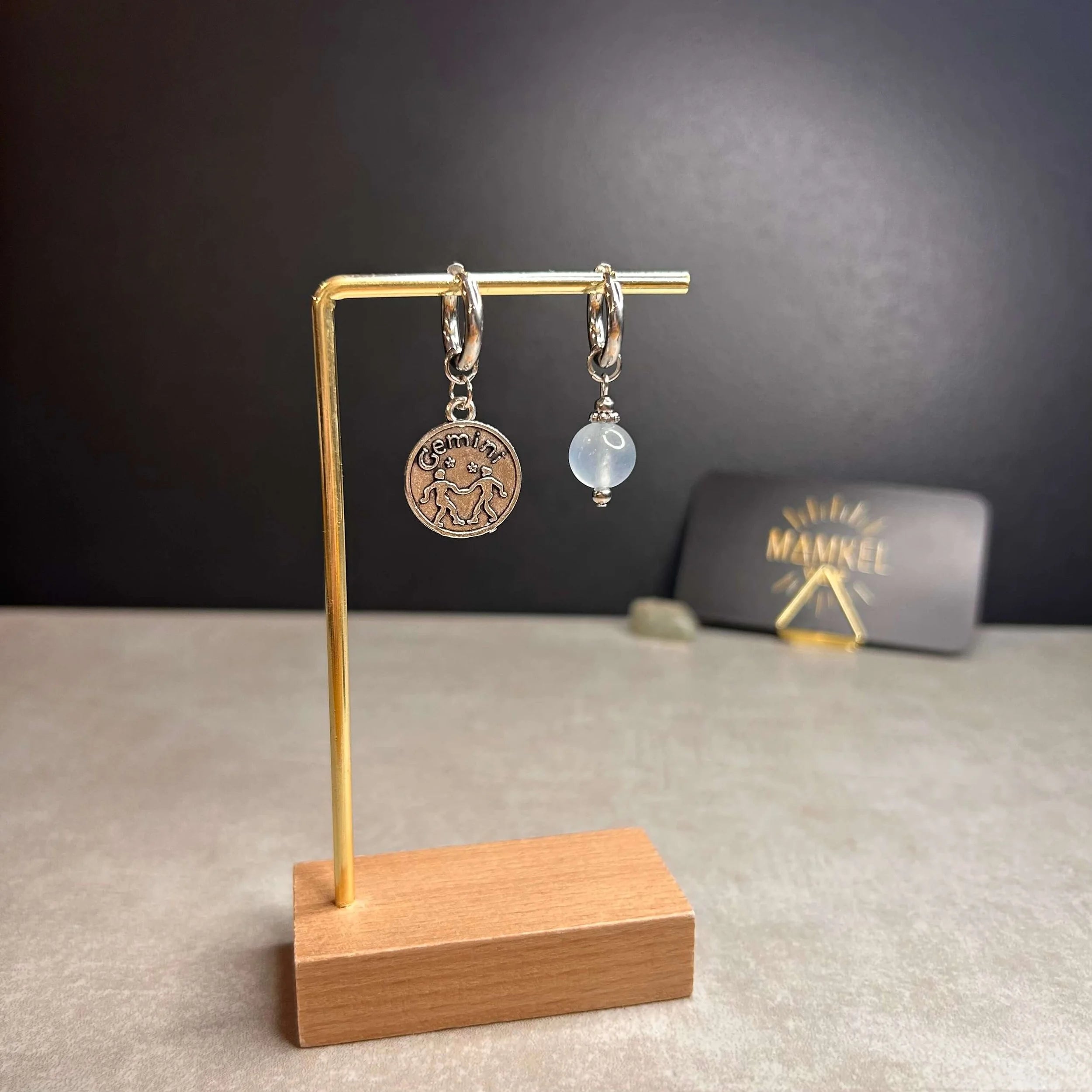 Argentées - Boucle d'oreilles astros - GÉMEAUX et pierre de jade bleu