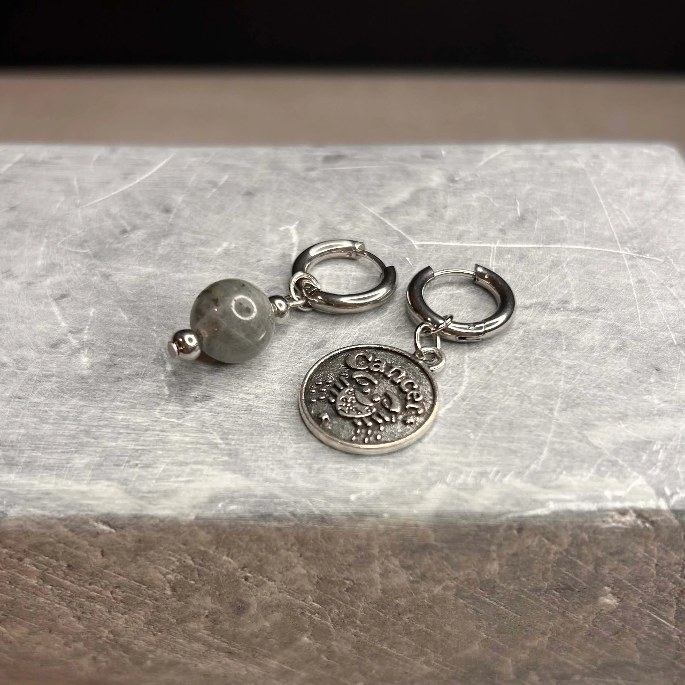 Argentées - Boucles d'oreilles astros - CANCER et pierre de Labradorite