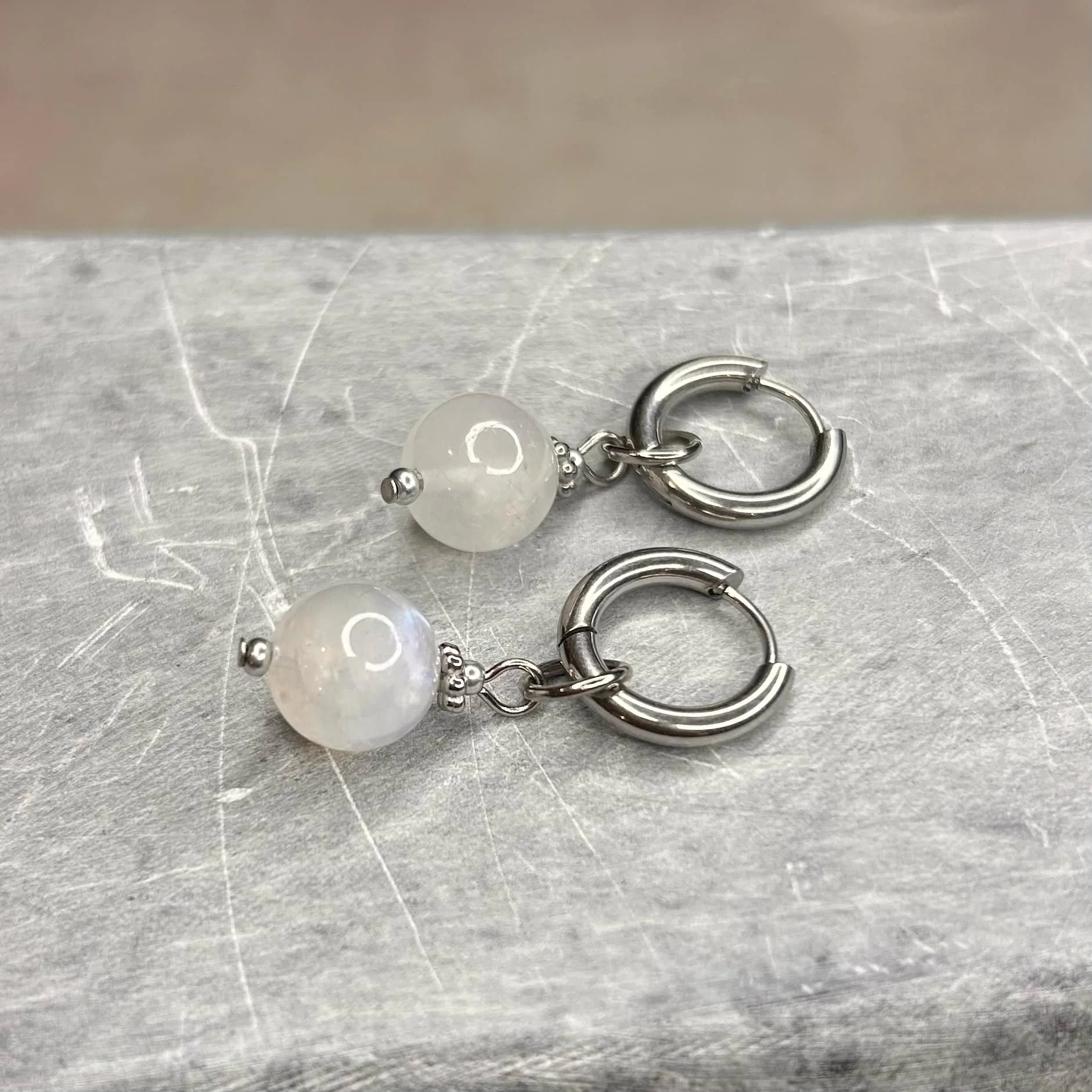 Argentées ◦ Boucles d'oreilles ◦ Pierre de lune