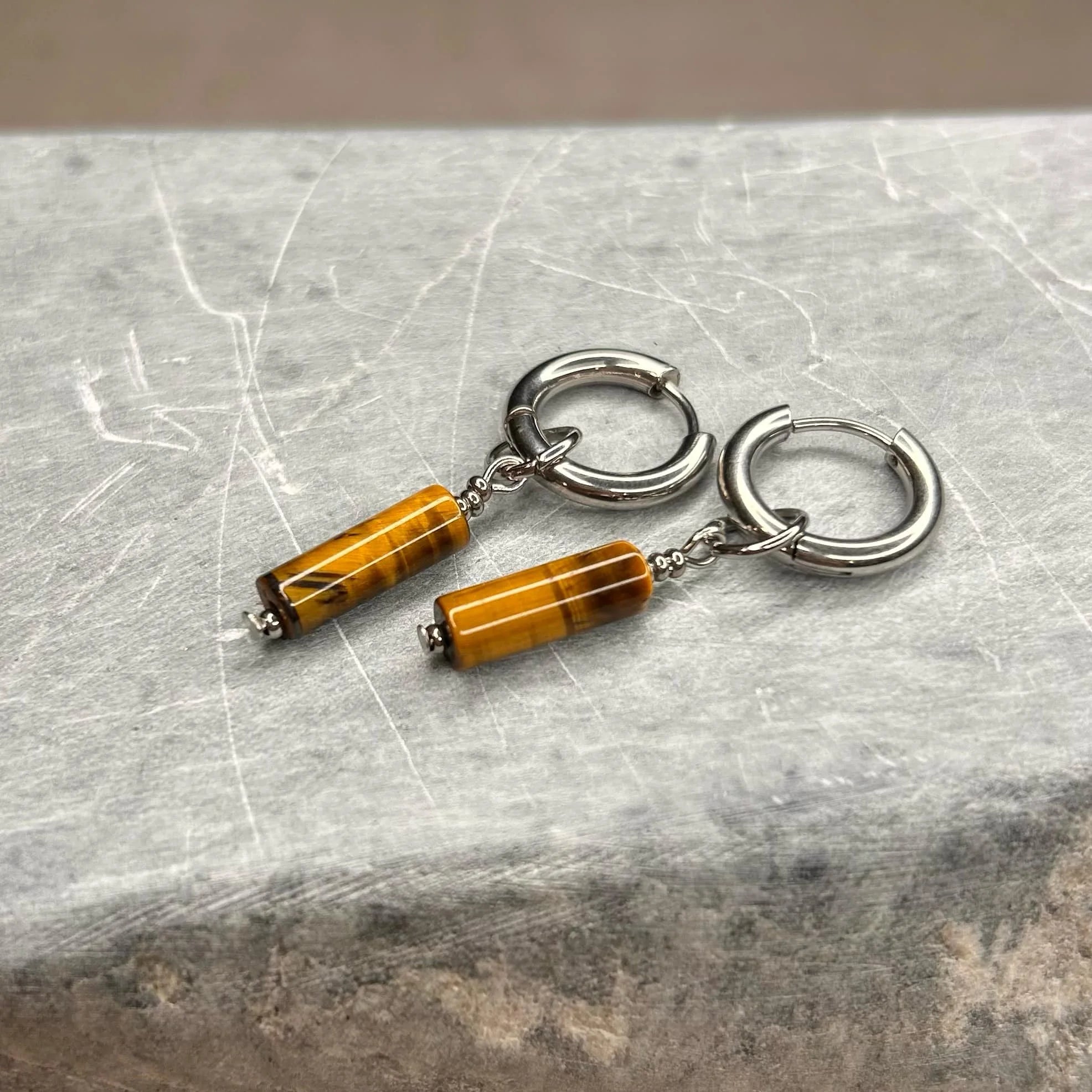 Argentées ◦ Boucles d'oreilles ◦ Oeil de tigre