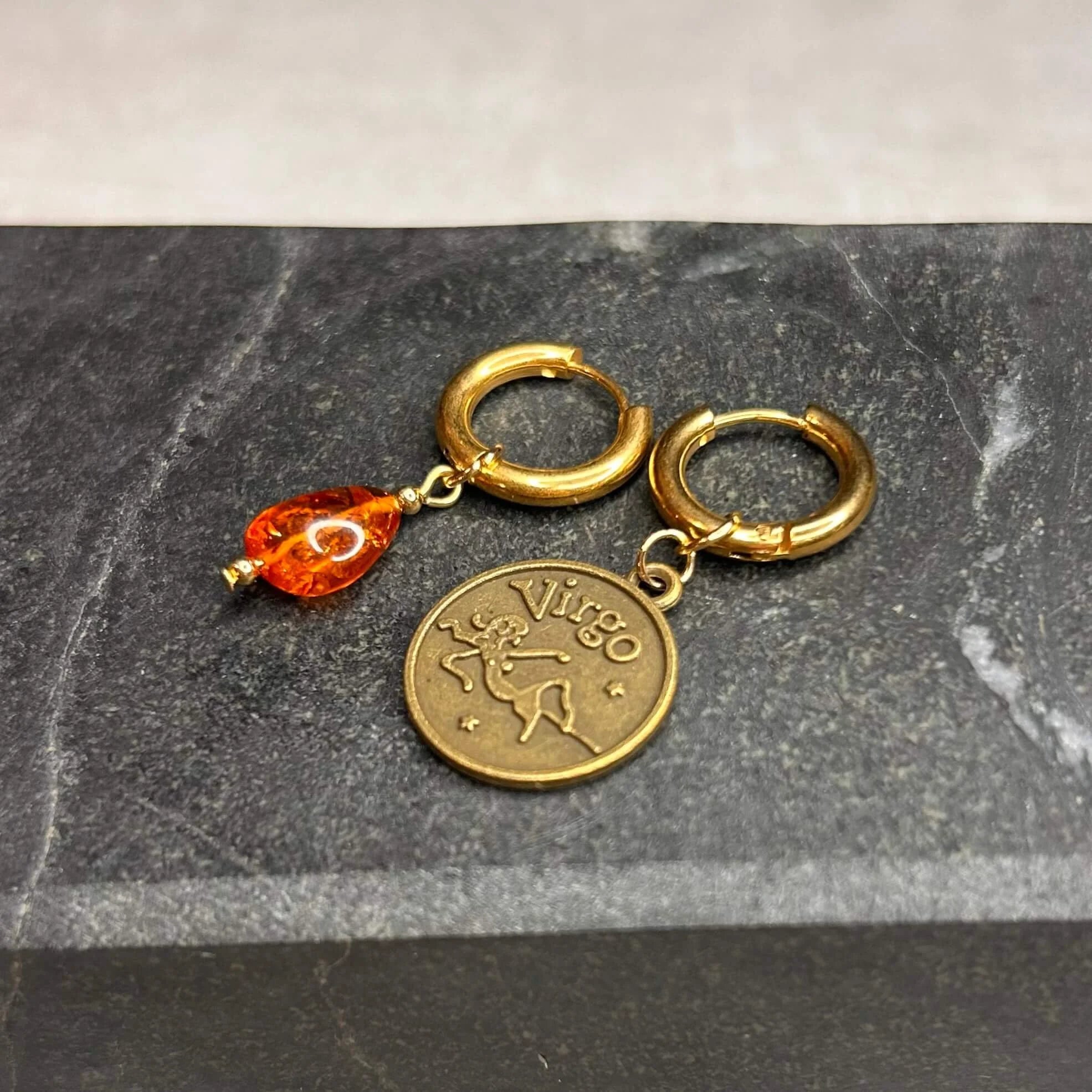 Dorées - Boucles d'oreilles astros - Vierge et Pierre d'Ambre