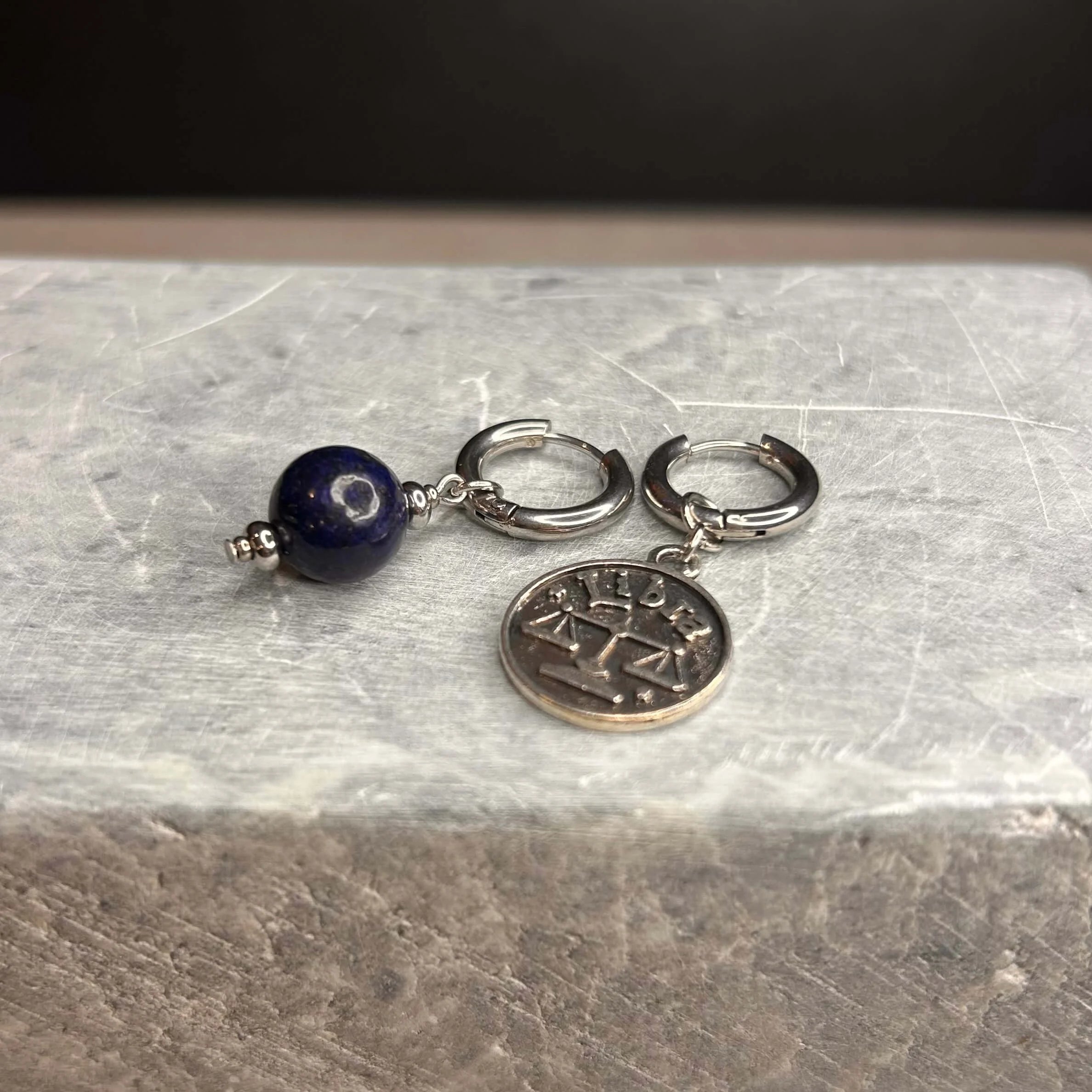 Argentées - Boucles d'oreilles astros - Balance et Pierre de Lapis Lazuli