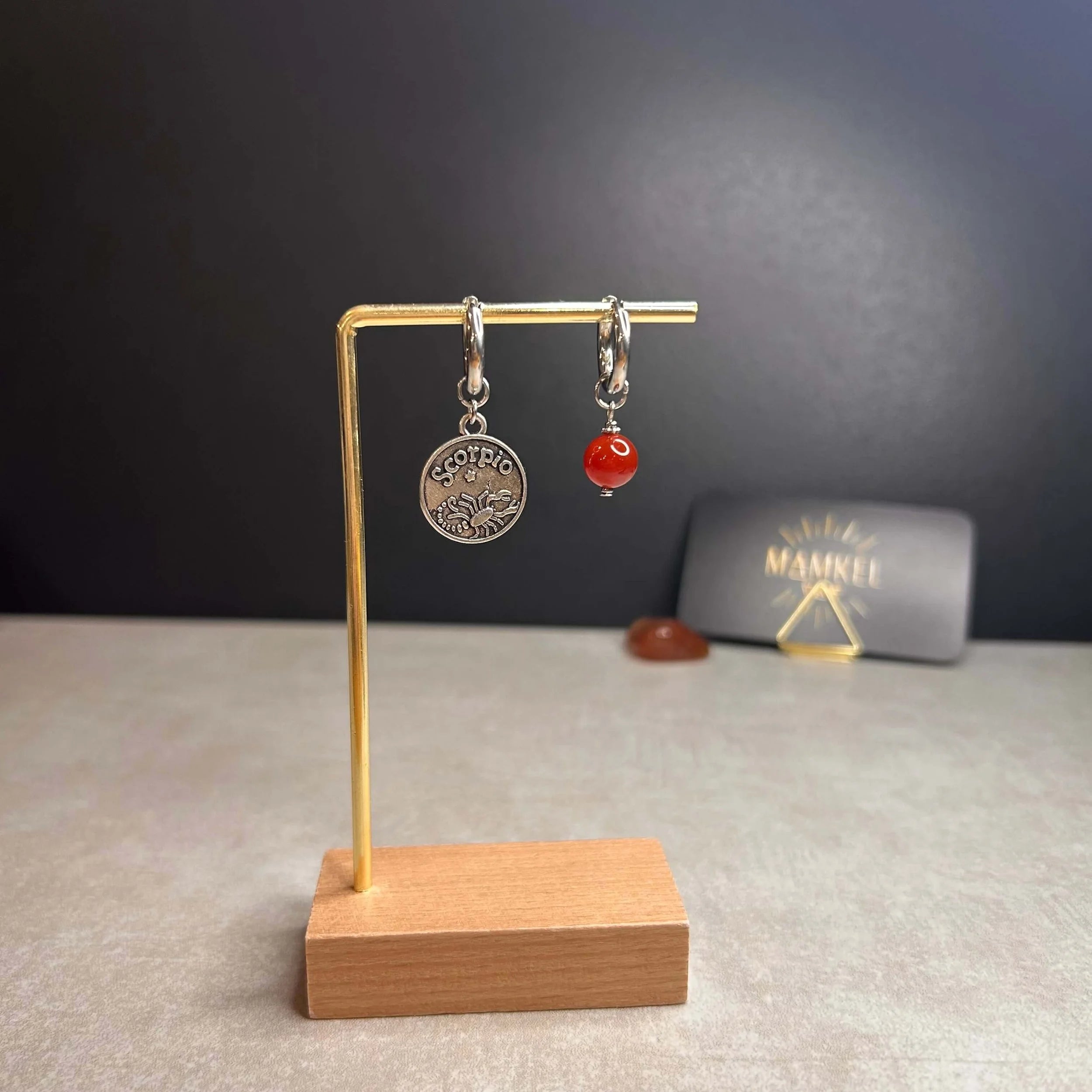 Argentées - Boucles d'oreilles astros - Scorpion et Pierre de Cornaline