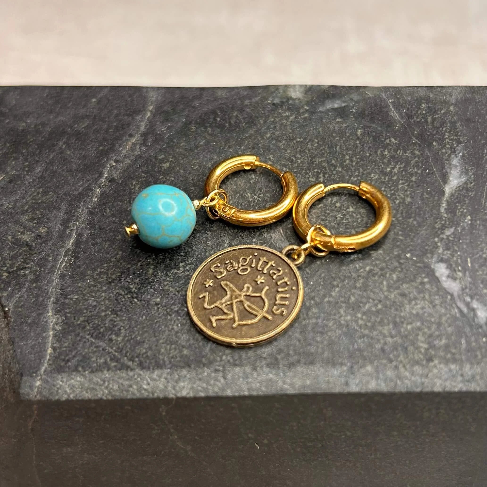 Dorées - Boucles d'oreilles astros - Sagittaire et Pierre de turquoise
