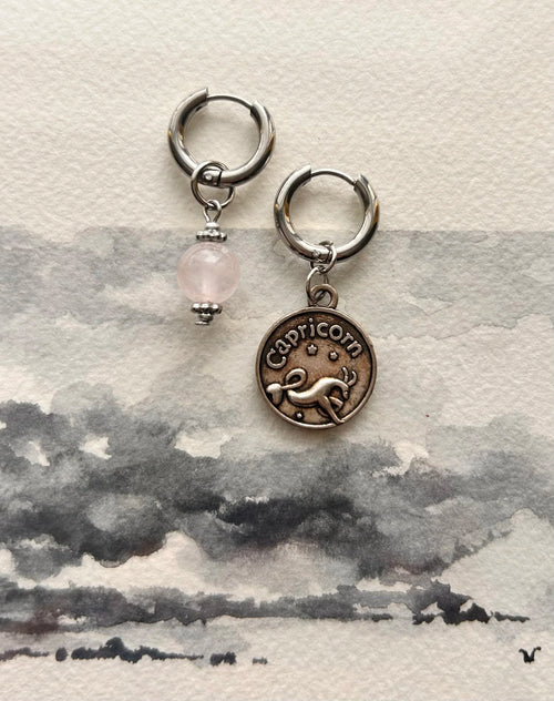 Argentées - Boucles d'oreilles astros - Capricorne et Pierre de Quartz rose