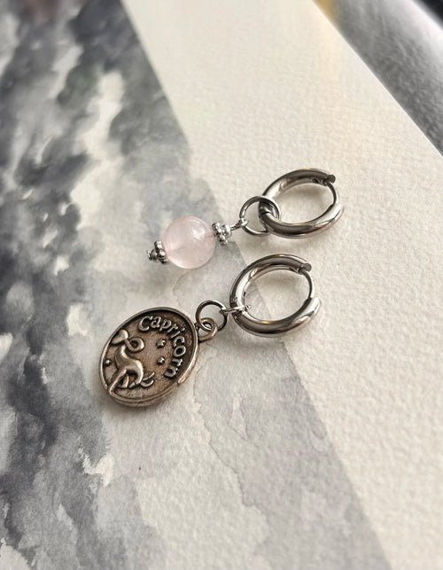 Argentées - Boucles d'oreilles astros - Capricorne et Pierre de Quartz rose