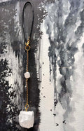 Pendentif de rétroviseur ◈ Quartz blanc