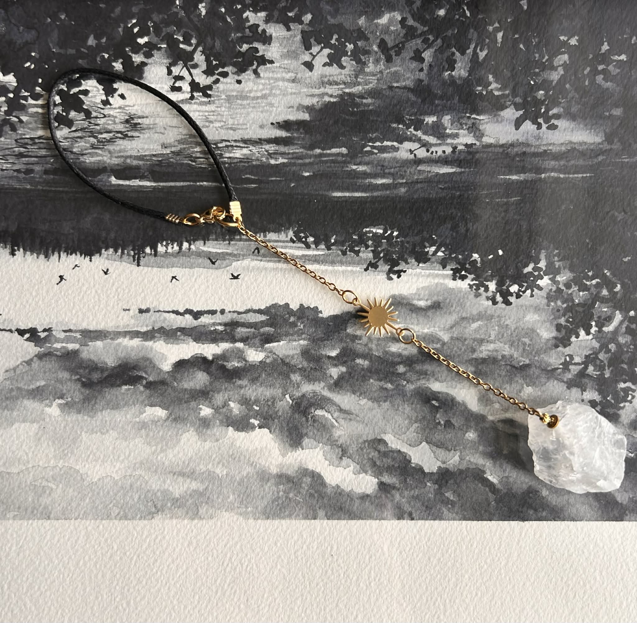 Pendentif de rétroviseur ◈ Quartz blanc et soleil
