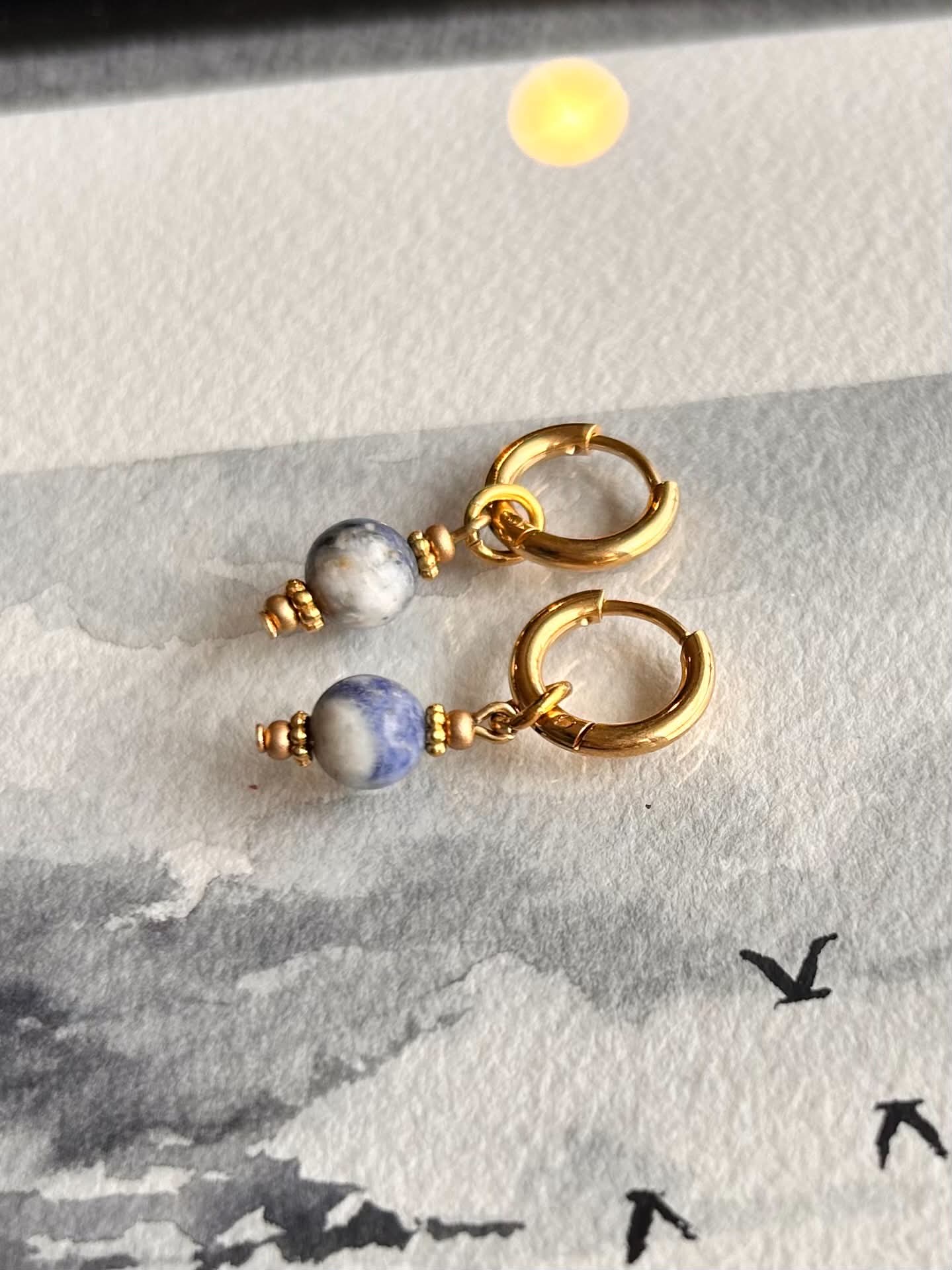 Boucles d'oreilles ◦ Mini chakra ◦ Sodalite