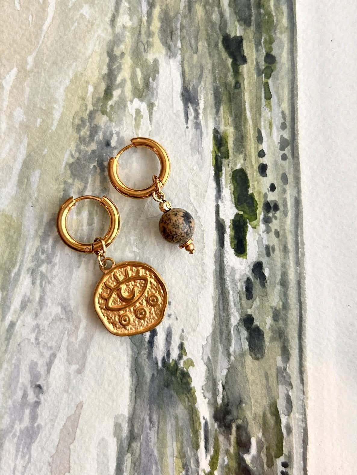 Boucles d'oreilles ◦ Dépareillées ◦ Jaspe dentritique et oeil protecteur