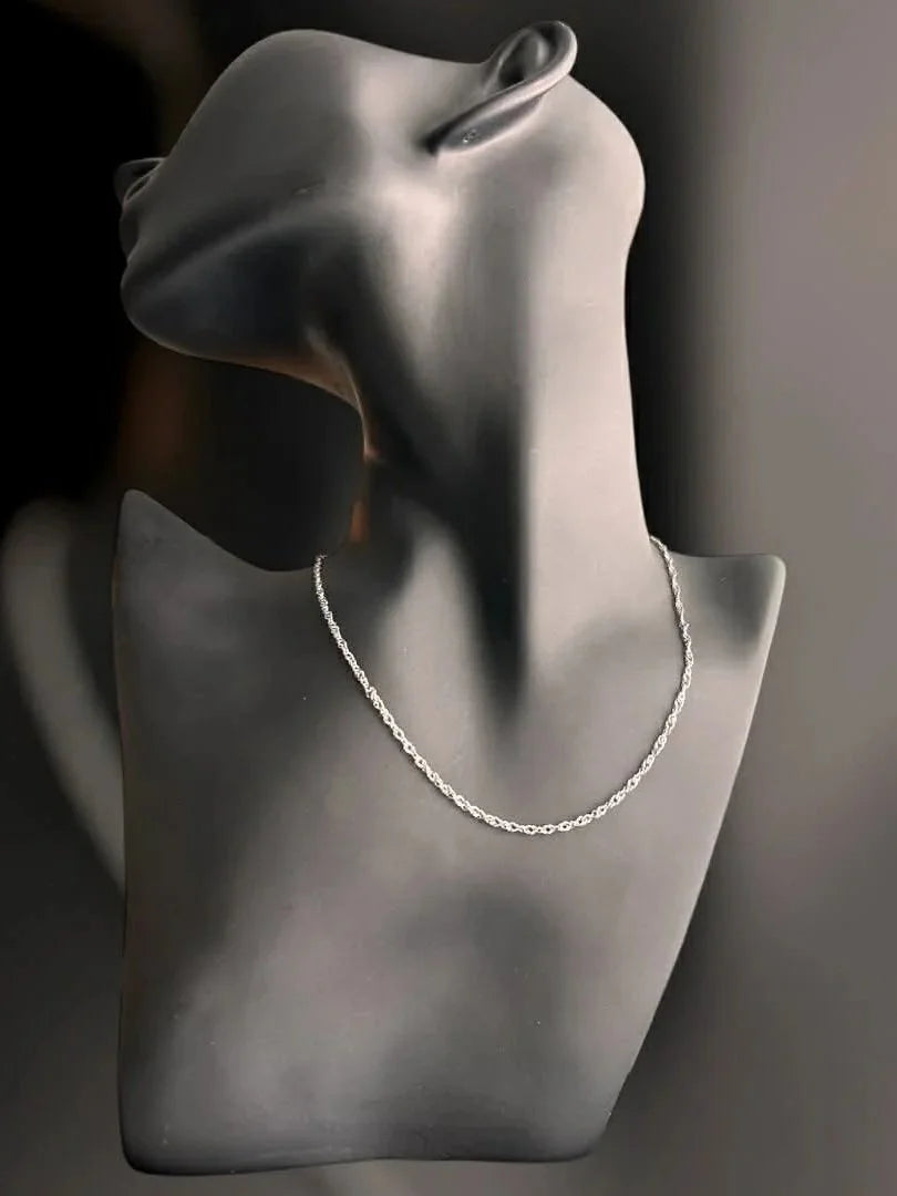 Chaîne seule ◦ La raffinée