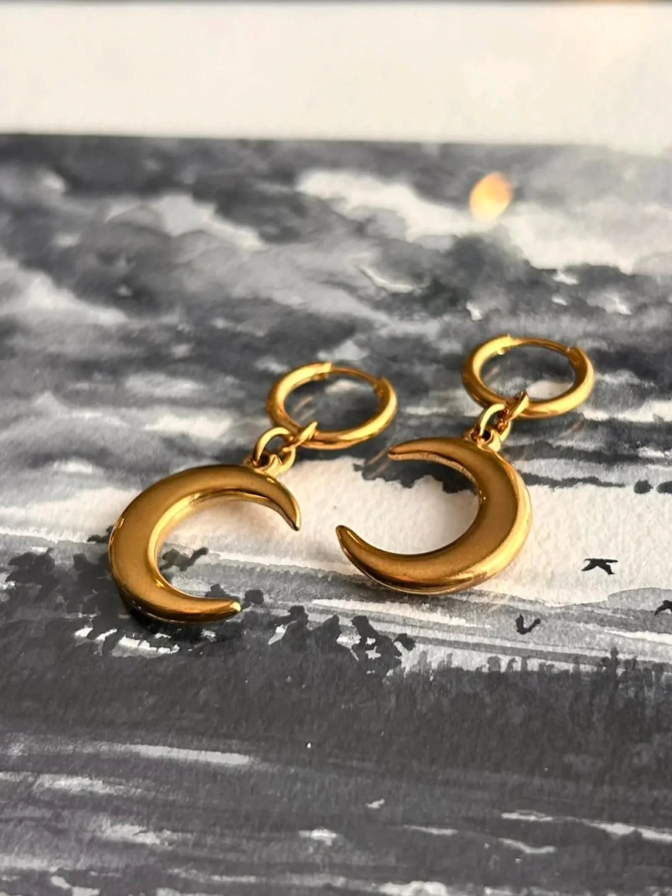 Boucles d’oreilles essentielles ◦ Croissant de lune