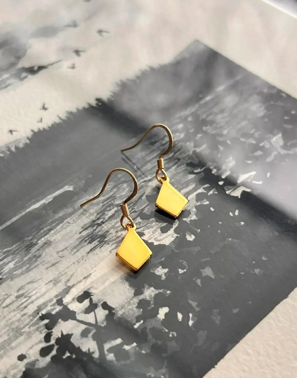 Boucles d’oreilles essentielles ◦ Losange allongé