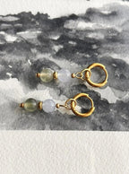 Dorées ◦ Boucles d'oreilles ◦ Calcite bleue et fluorite