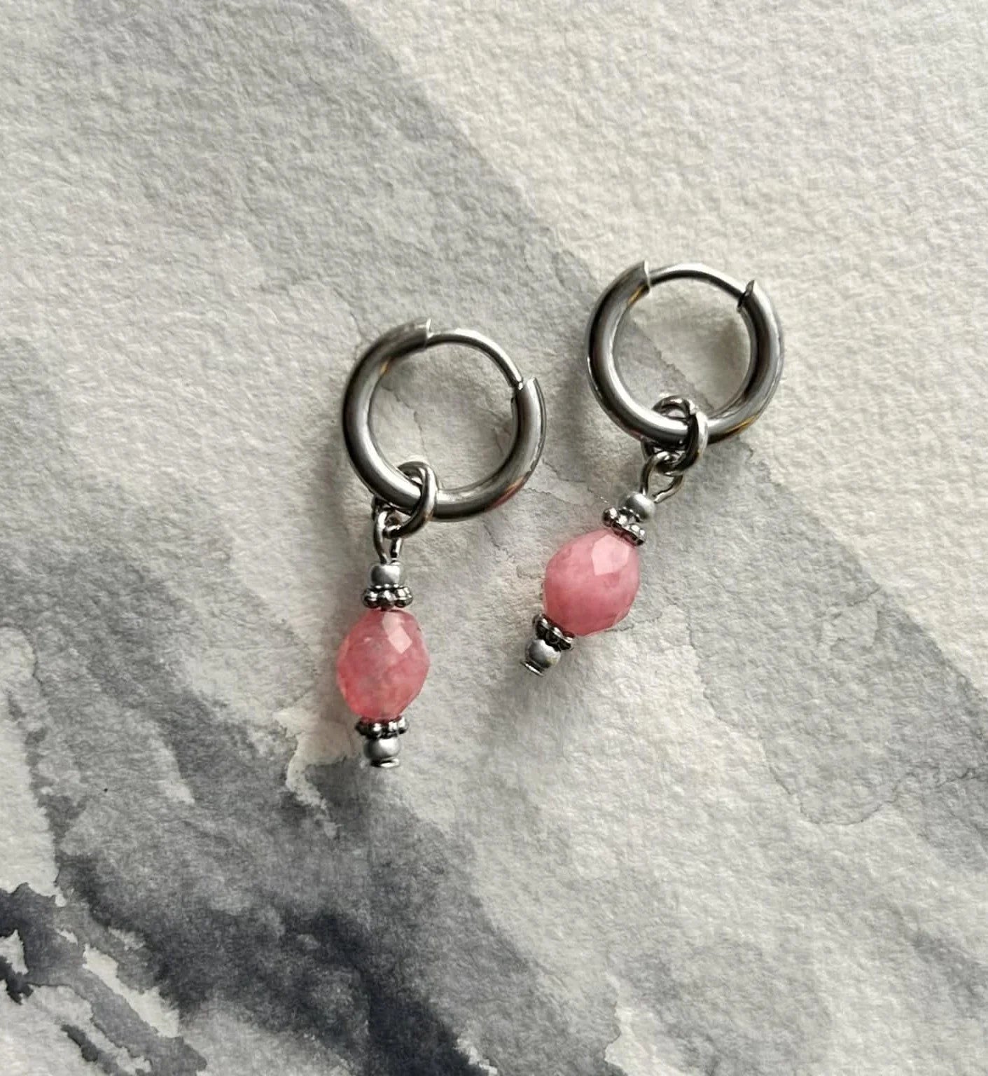 Boucles d'oreilles ◦ Anahata mini ◦ Quartz fraise