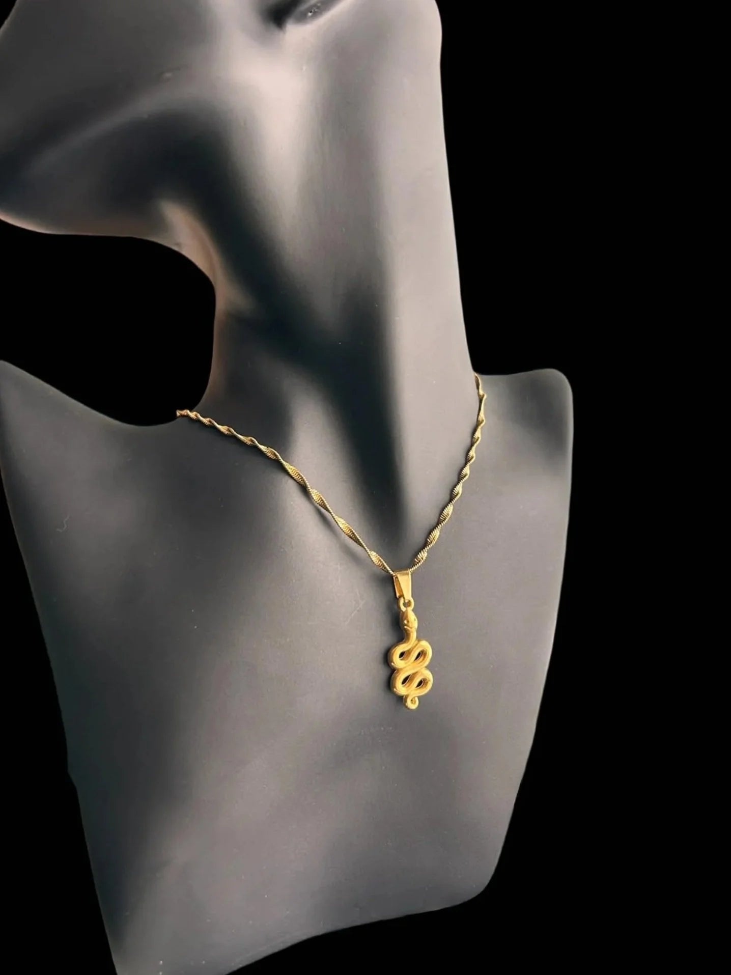 Collier pendentif ◦ Serpent