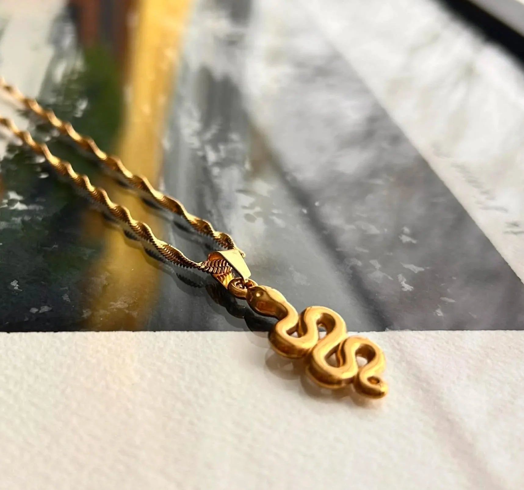 Collier pendentif ◦ Serpent