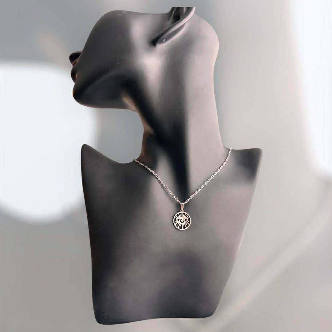 Collier pendentif ◦ Médaillon œil protecteur