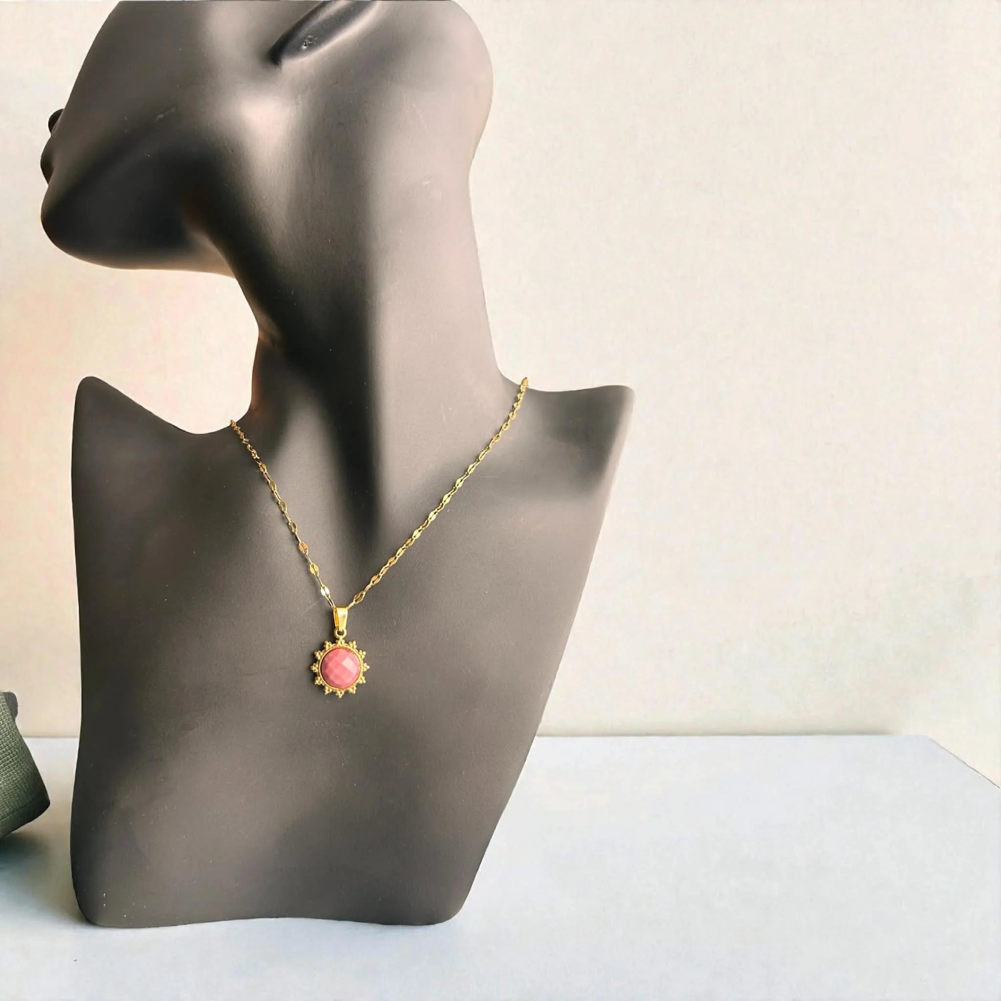 Collier pendentif ◦ Soleil rhodonite