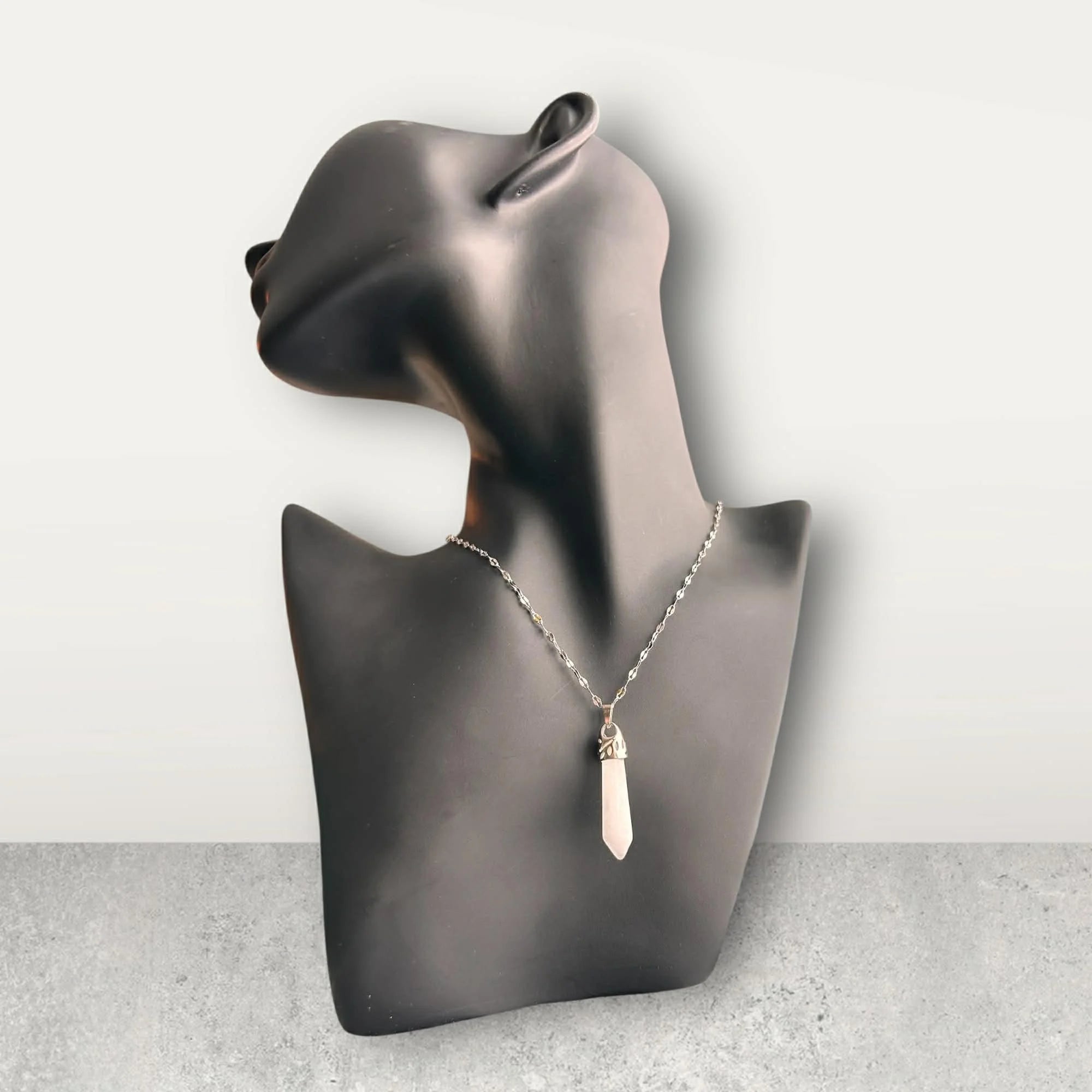 Collier pendentif ◦ Quartz blanc