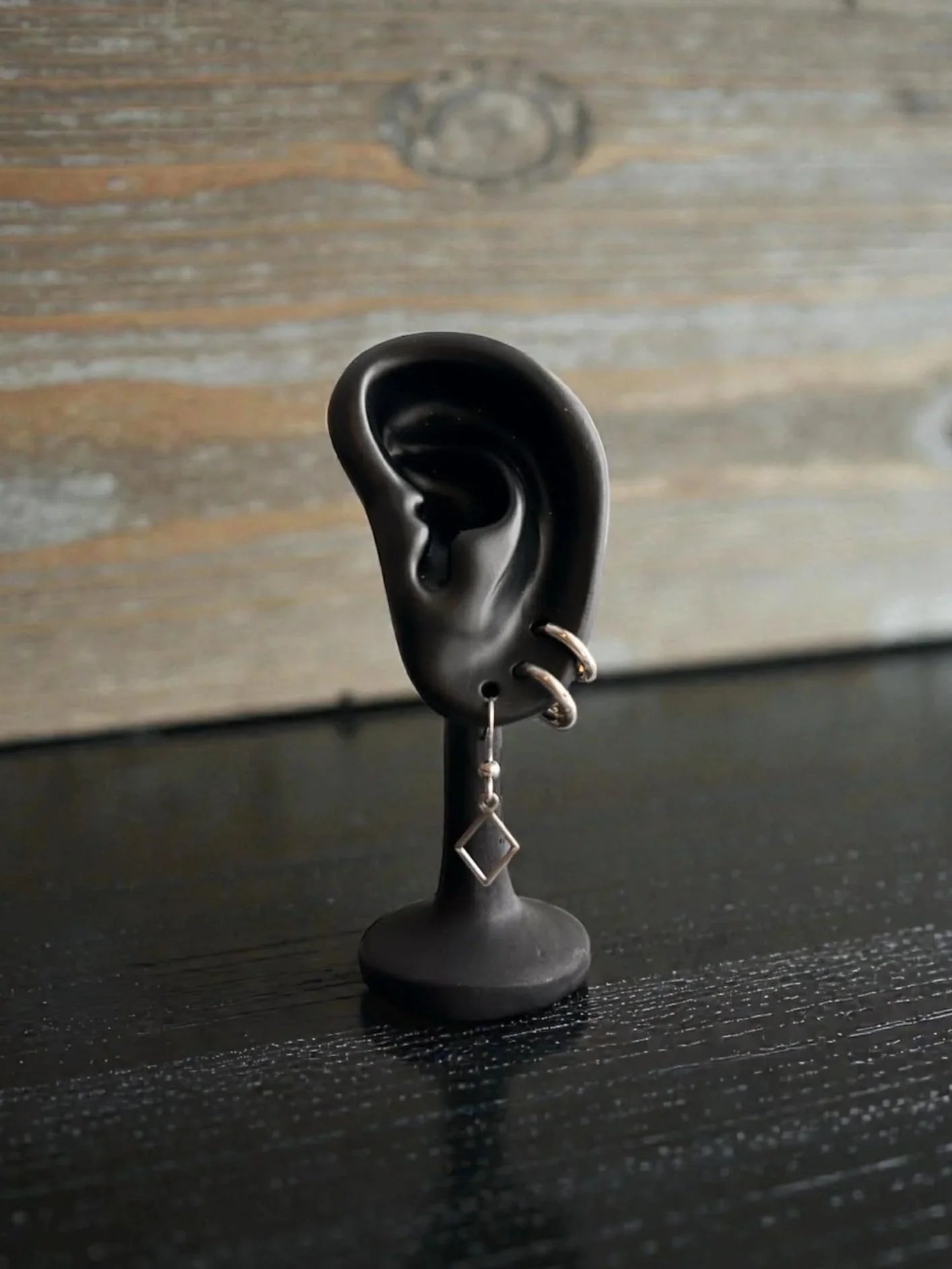 Boucles d’oreilles essentielles ◦ Losange