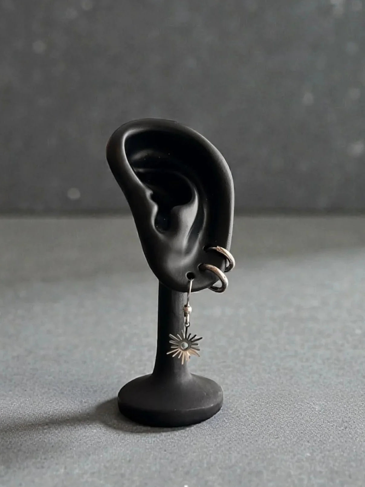 Boucles d’oreilles essentielles ◦ Tiny sun